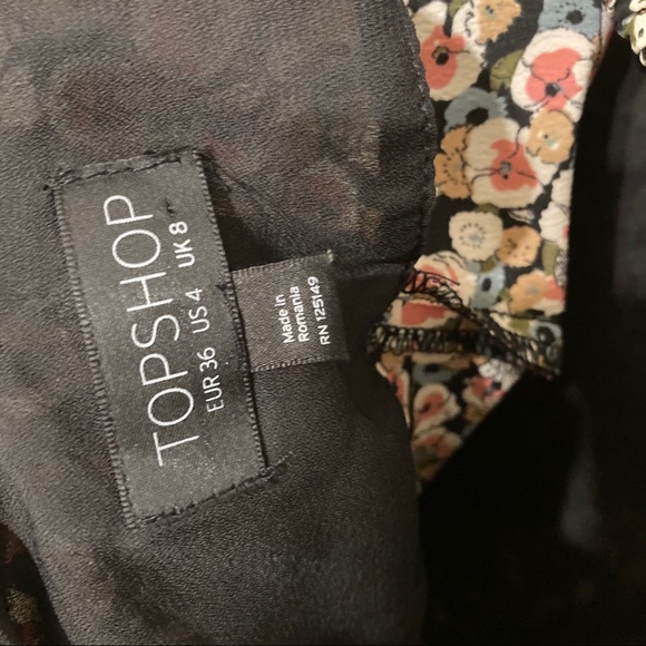 ASOS floral romper US 4 - Picture 3 of 7